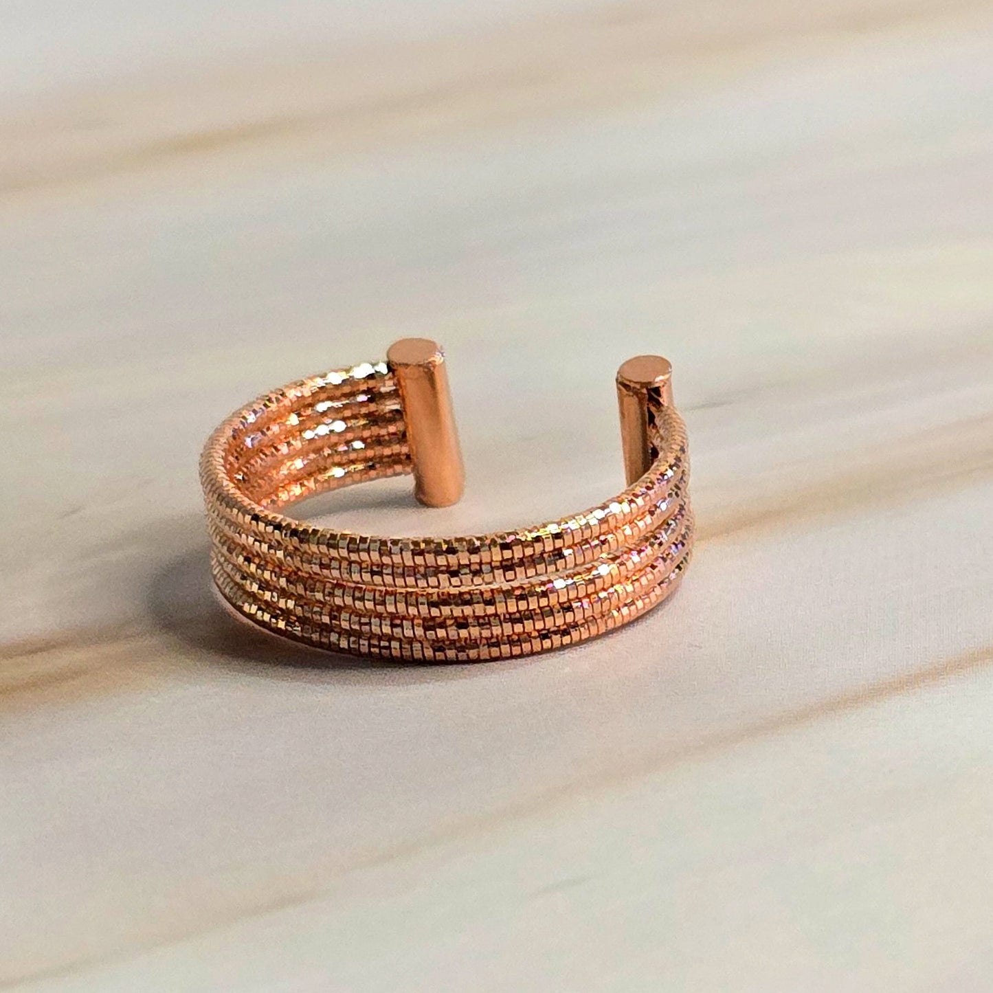 Diamond-Cut Chain Ring — Wide Cuff in Rose Gold-Plated Silver
