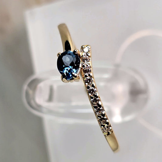 London Blue Topaz Ring — Sevilla in 9K Gold