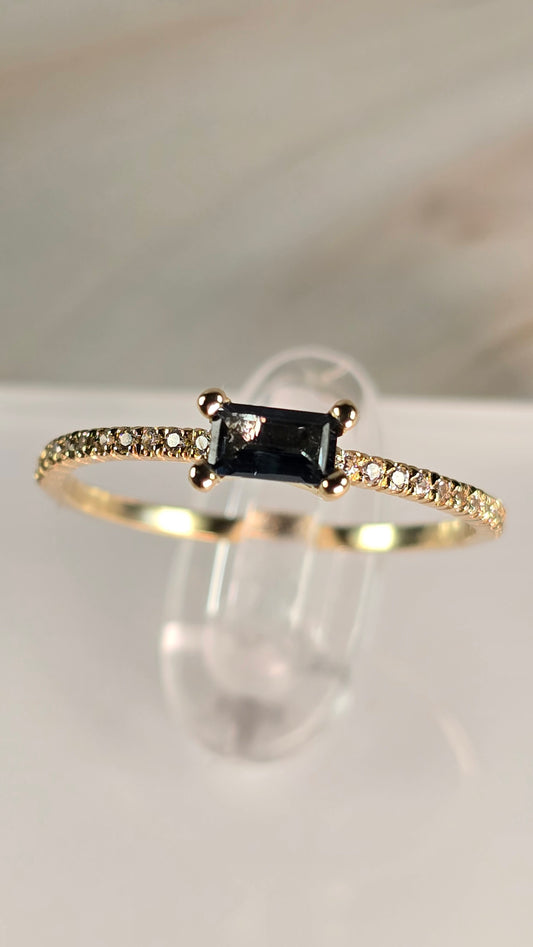 London Blue Topaz Ring — Sevilla in 9K Gold