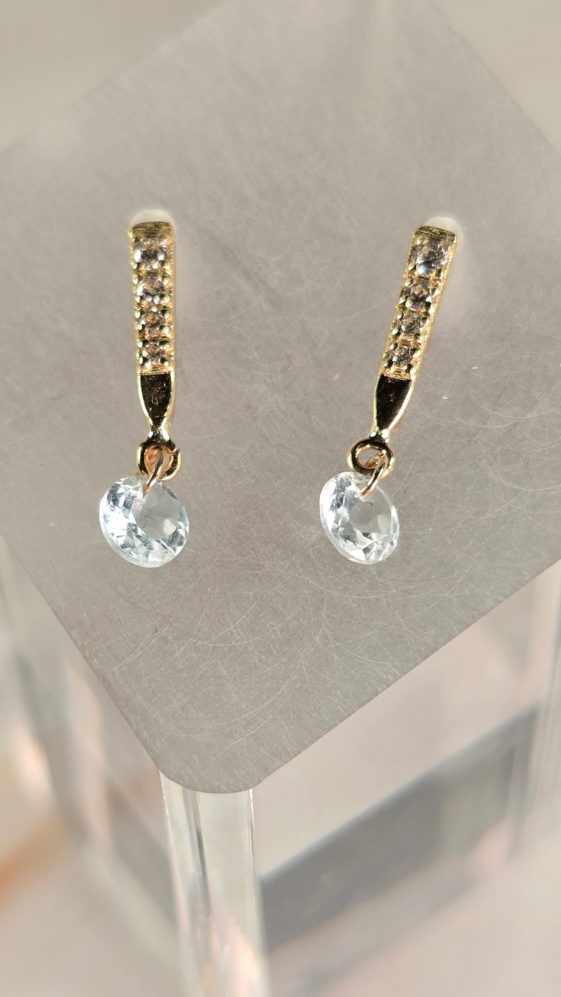 OROSENDA earrings — Blue Topaz Earrings — Sevilla in 9K Gold