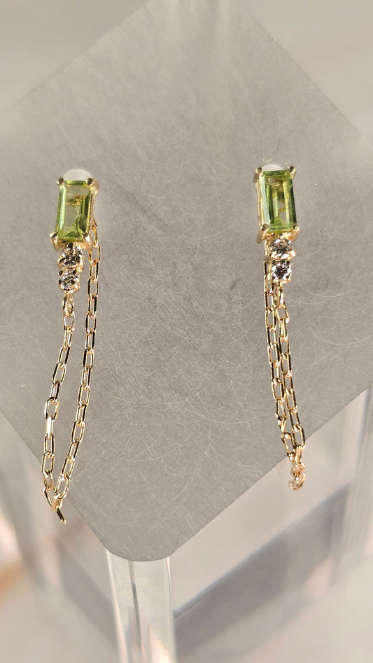 OROSENDA earrings — Peridot 9K Gold Earrings — Sevilla | OROSENDA