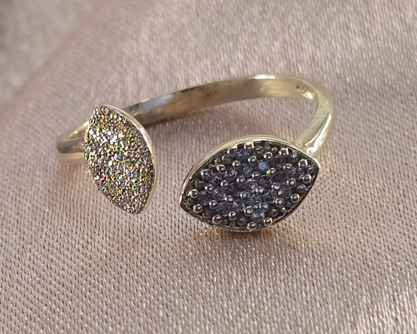 Zircon 9K Gold Ring — Aureo